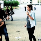 troebinger_samira buskers